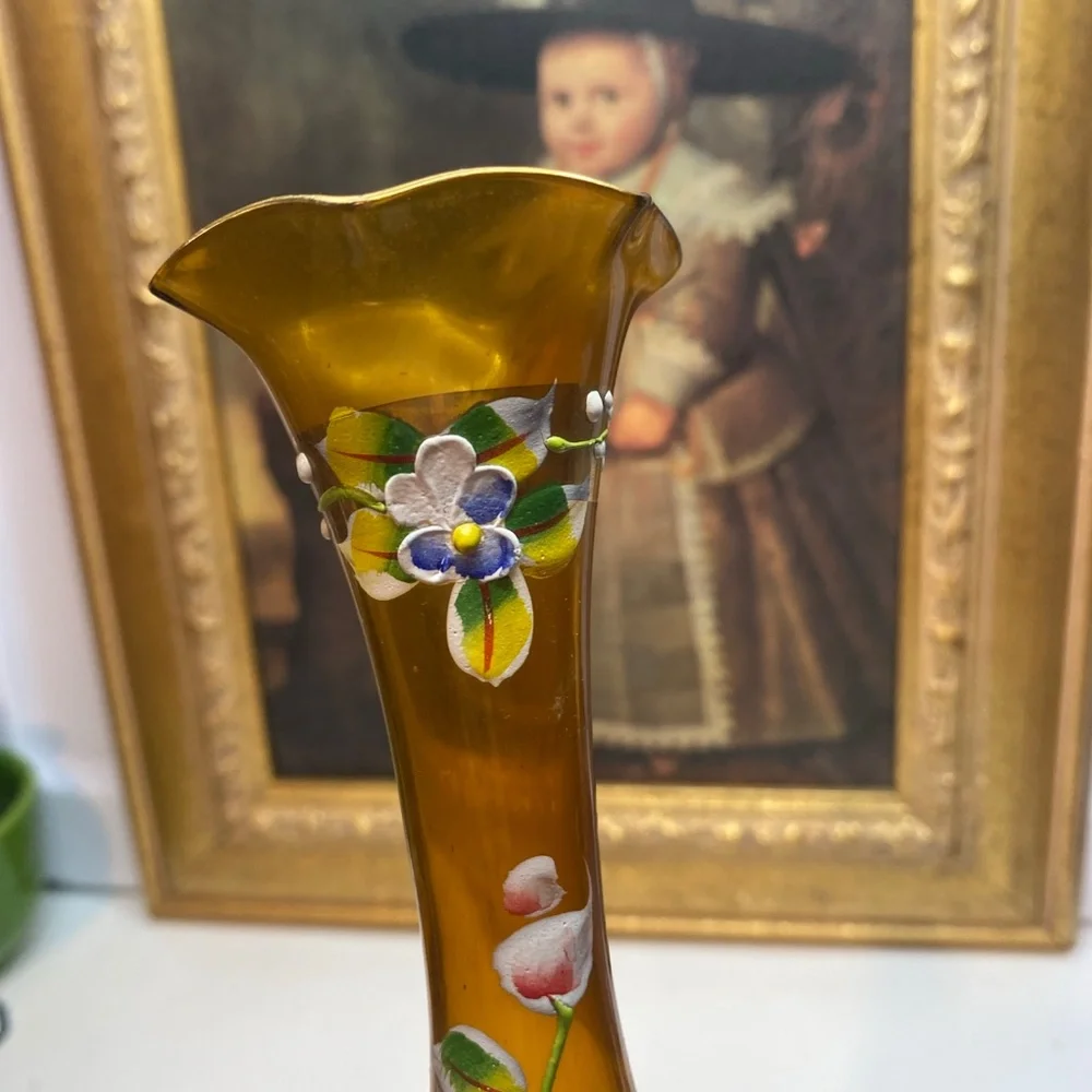 Art Glass Bud Vase Hand Painted Enamel Floral Amber Glass Twisted Stem 8